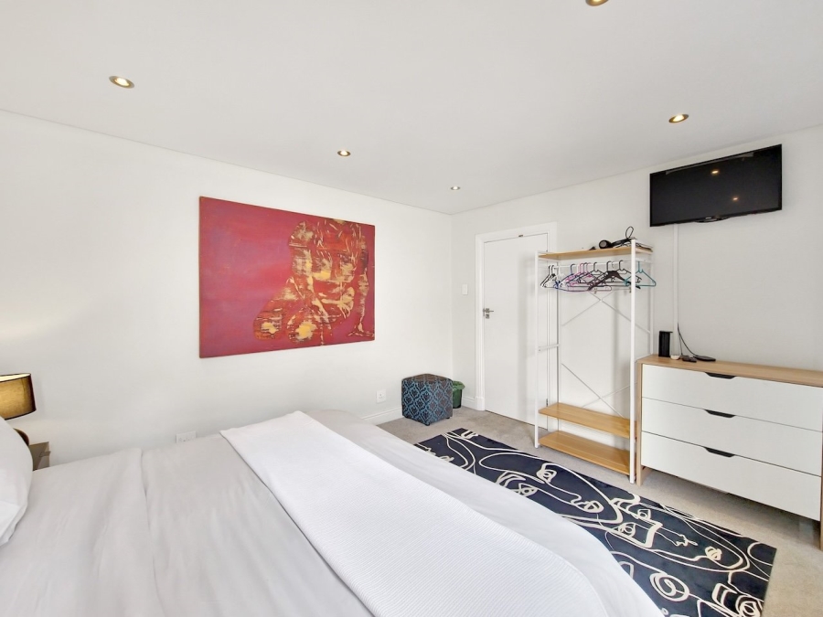 To Let 7 Bedroom Property for Rent in Camps Bay Western Cape
